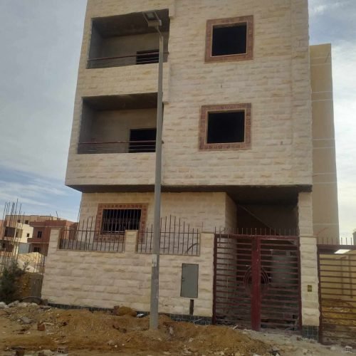 بيت ٢٠٩ متر 
حى سادس مدينة بدر 
مبني ارضي واول وتانى 
متسلم جهاز بالعدادات 
نص تشطيب داخلى 
مجاوره الرابعه
موقع مميز 
مطلوب مشتري مباشر 

التواصل والمعاينة للجادين فقط 
واتس او فون 

01112177850